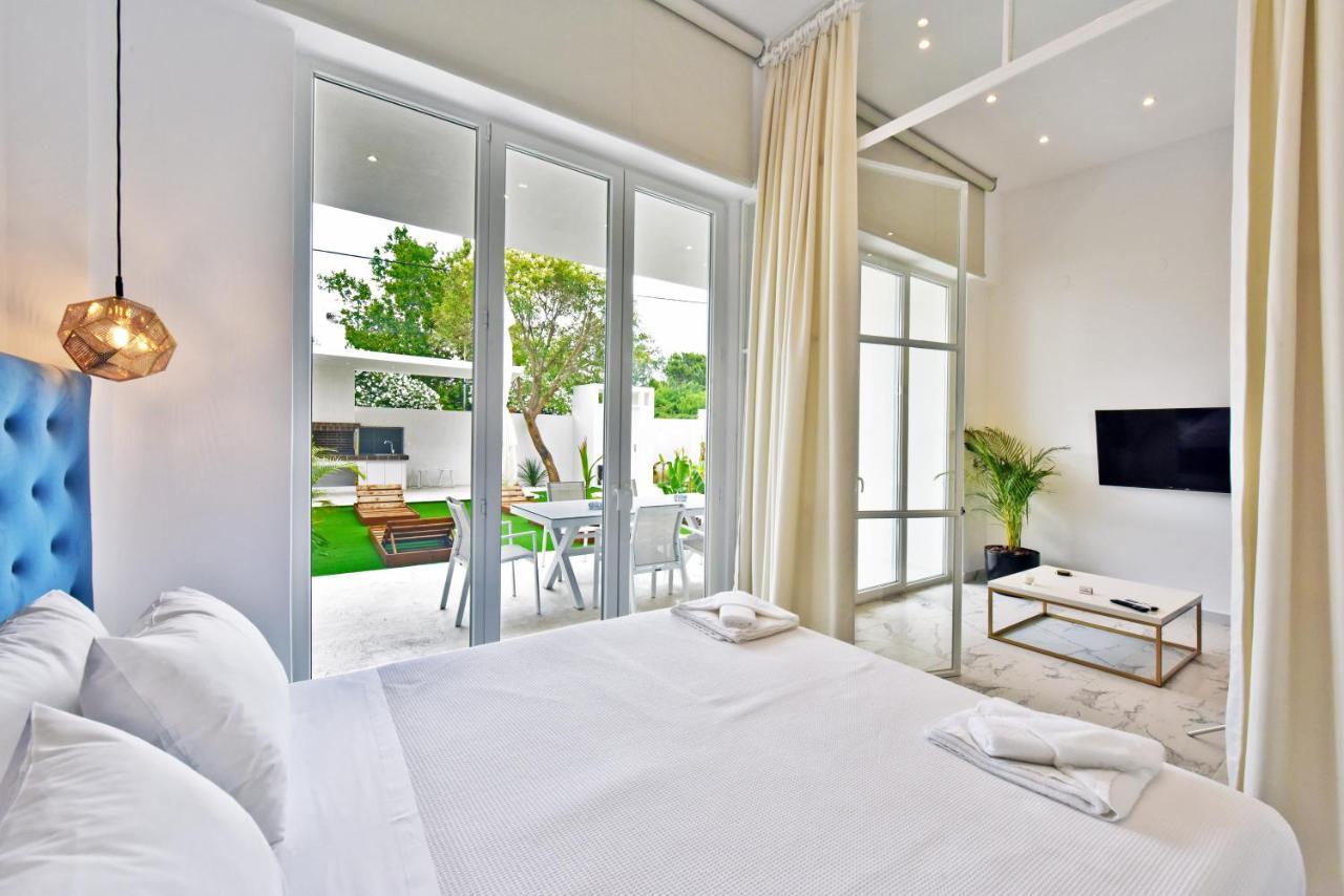 4 Elements Seaside Luxury Suites By Rentalspro Services Nea Moudania Halkidiki Dış mekan fotoğraf