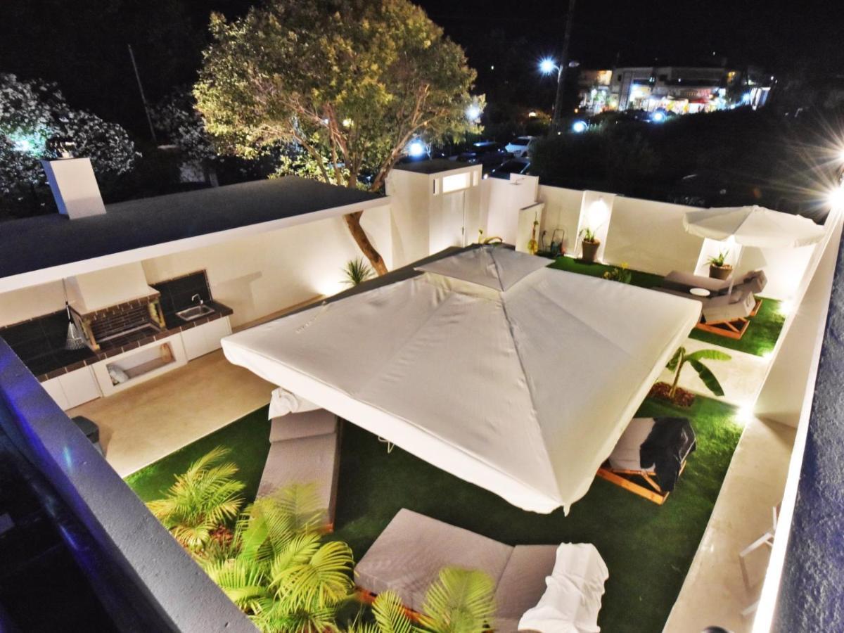 4 Elements Seaside Luxury Suites By Rentalspro Services Nea Moudania Halkidiki Dış mekan fotoğraf