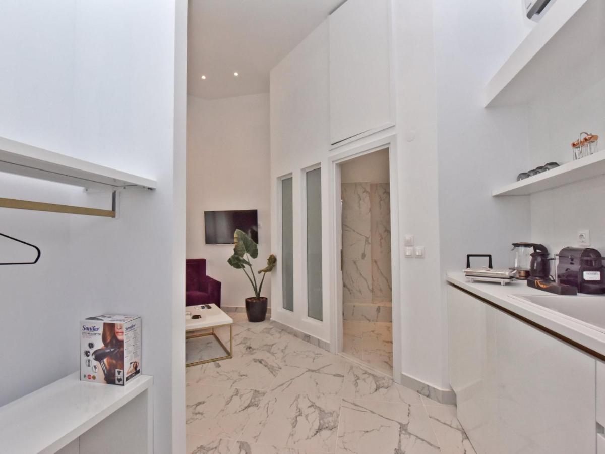 4 Elements Seaside Luxury Suites By Rentalspro Services Nea Moudania Halkidiki Dış mekan fotoğraf