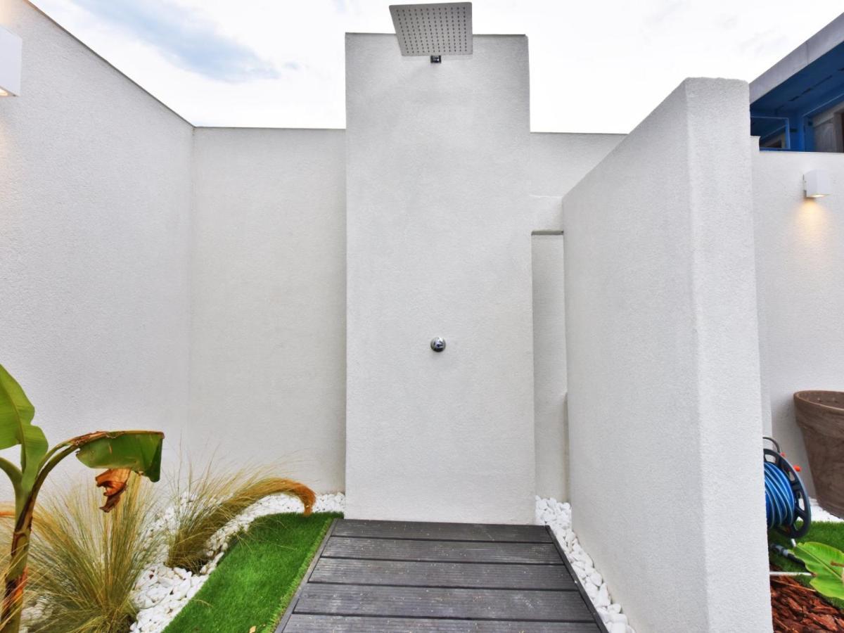4 Elements Seaside Luxury Suites By Rentalspro Services Nea Moudania Halkidiki Dış mekan fotoğraf